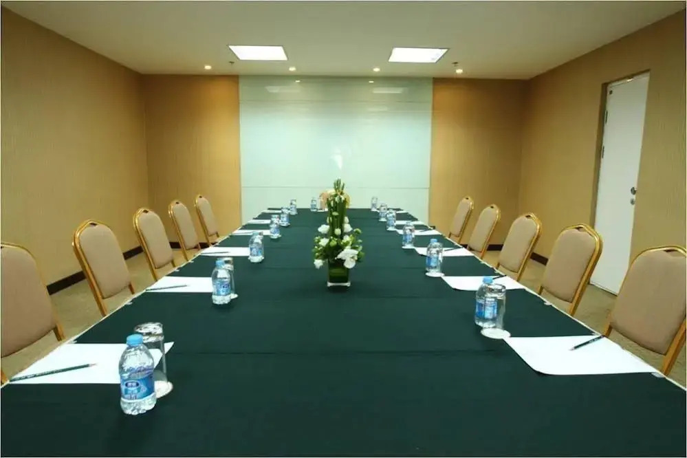 Hongrui Grand View International Hotel