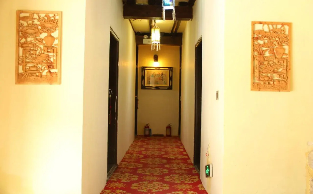 Mai Zhu Kung Gar Hotel