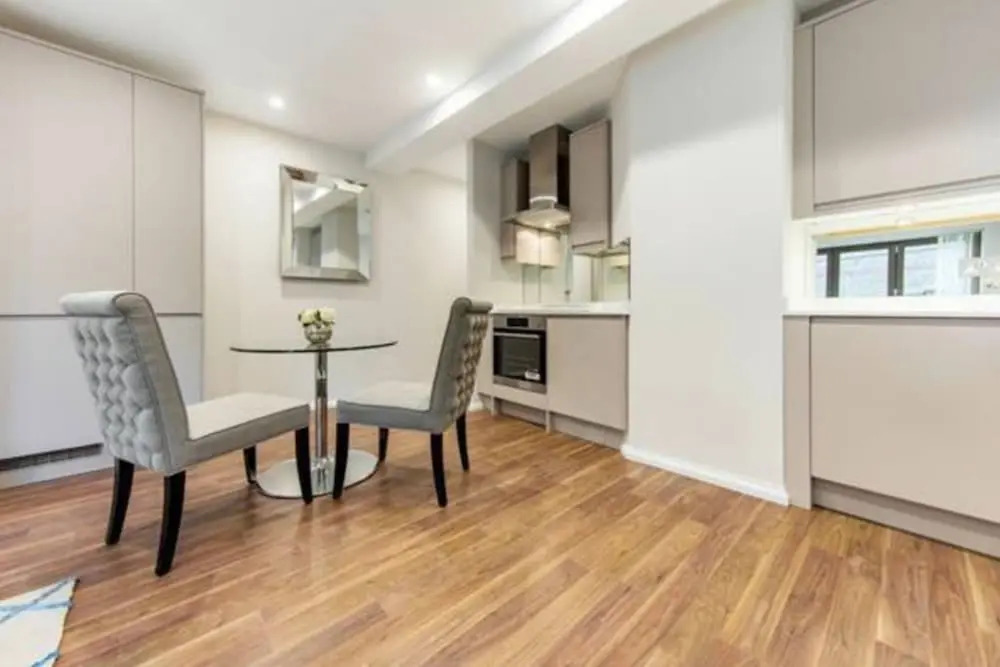 1 Bedroom Garden Flat In Hammersmith
