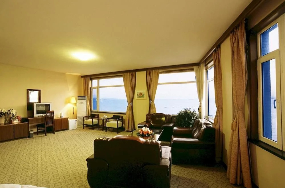 Jiulongwan International Hotel