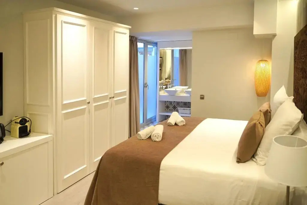 Serennia Fira Gran Via Exclusive Rooms