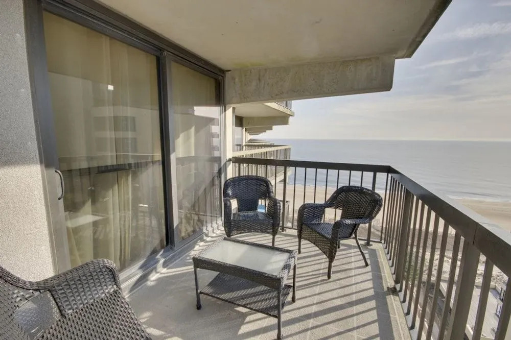 Sea Watch 1318 - 3 Br Condo