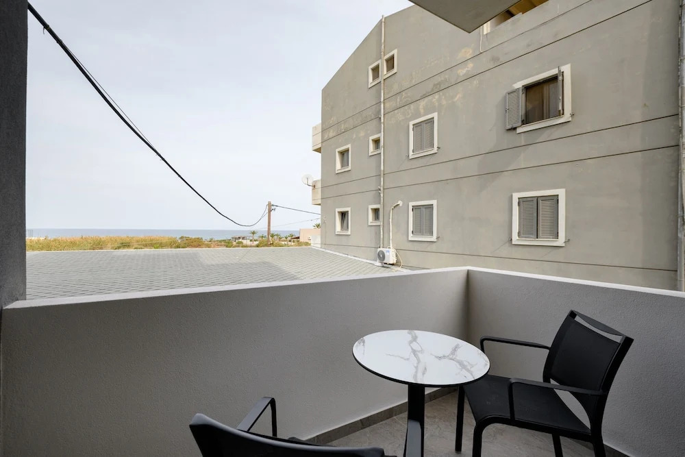 EcoHeaven Suites