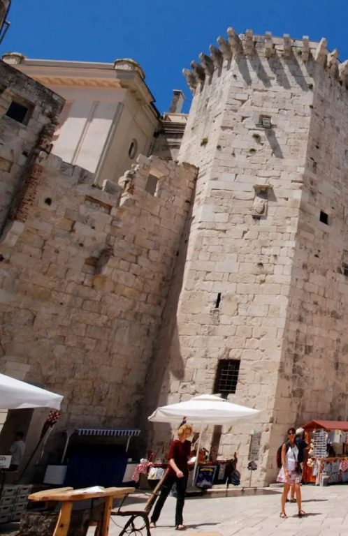 Apt at Premium Location in Split, 1 min to sea
