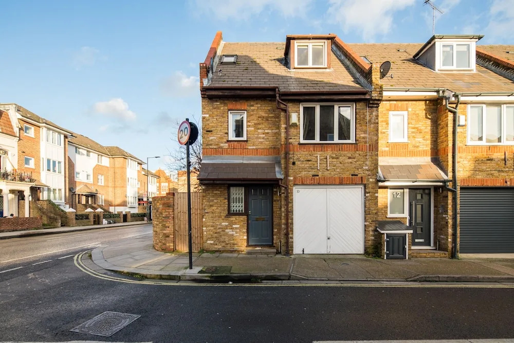 Spacious Two Story House