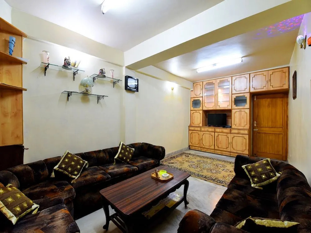 Oyo Home 14045 Peaceful 3Bhk