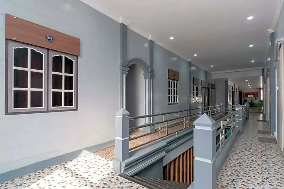 Hotel 78 Parapat Mitra RedDoorz