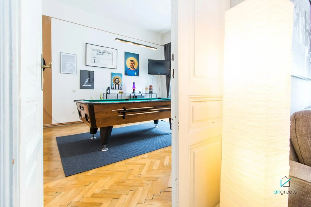 Spacious And Extraordinary Vienna Apartment