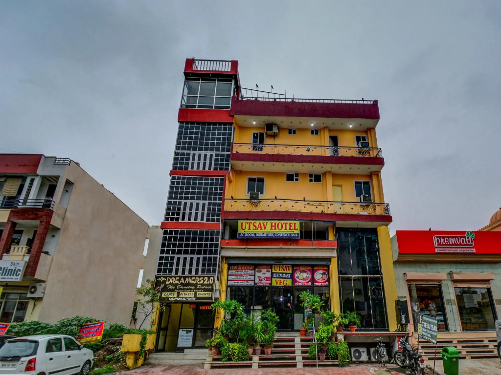 Collection O 18320 Hotel Utsav
