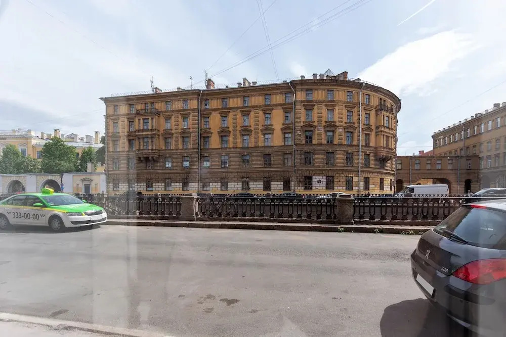 «City of Rivers на Грибоедова 33»