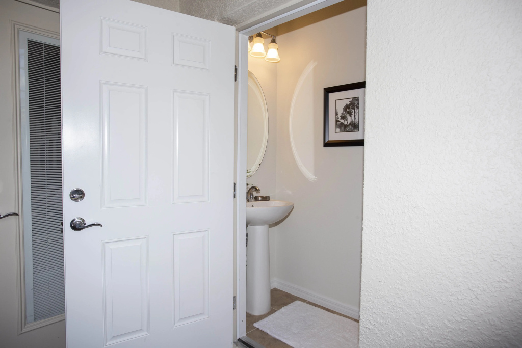 Luxury 5 Bedroom w Private Pool Close to Disney 8875