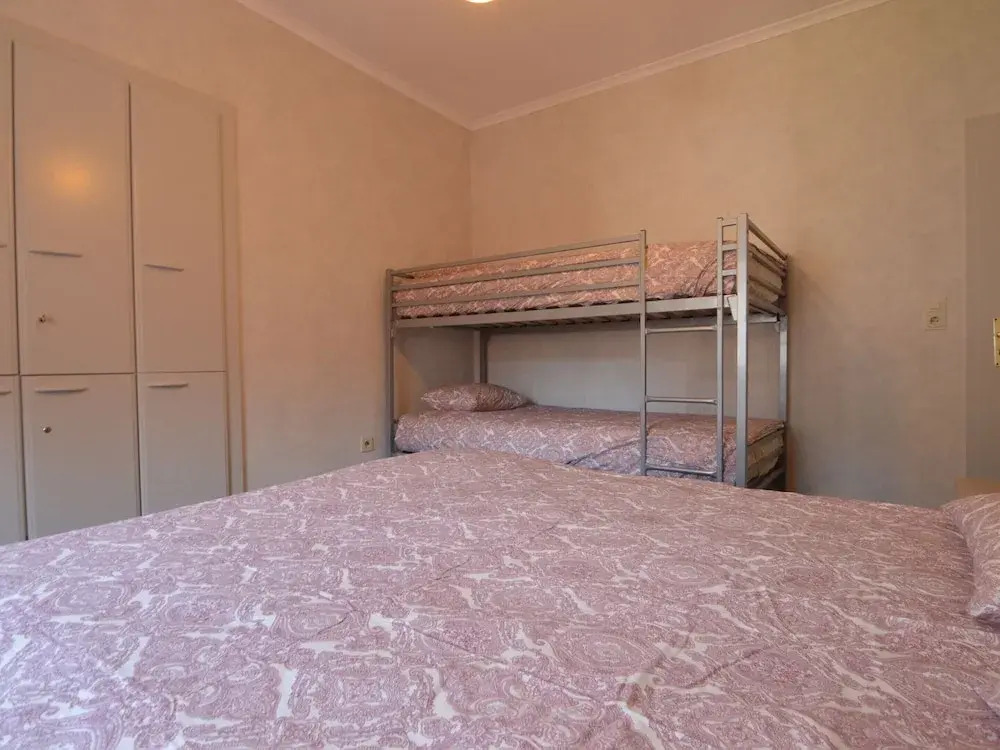 Lovely Modern Apartment, Near the Mosel, Shops and Restaurants