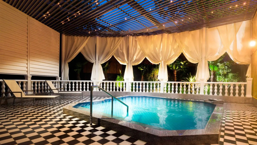 Hotel Green Plaza Tojoko