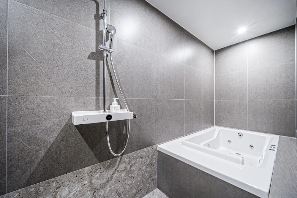 Poverta Stay Hotel