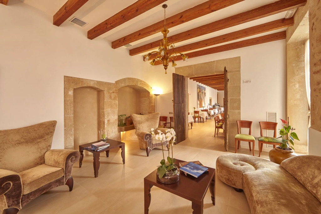 Bennoc Petit Hotel