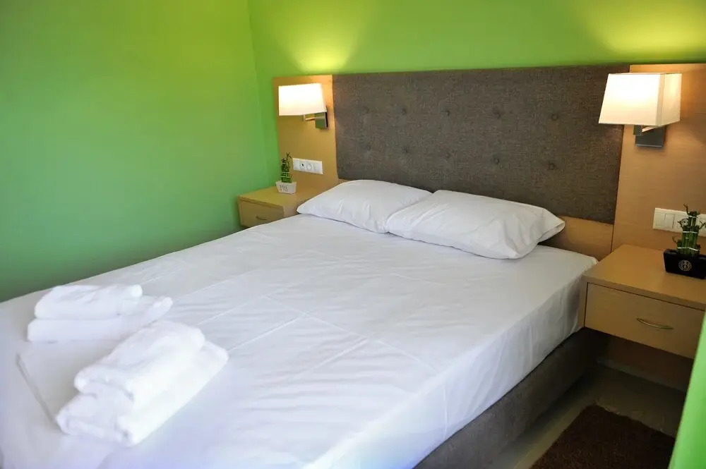 Vliho Bay Suites & Apartments