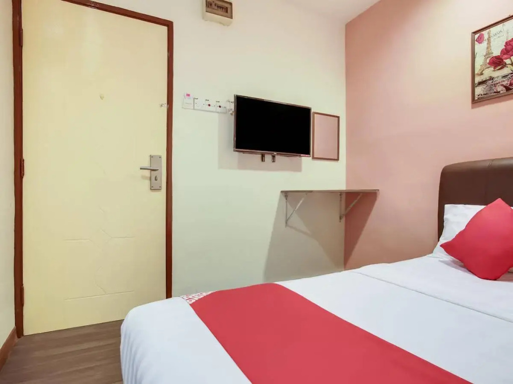 Hotel O Taj