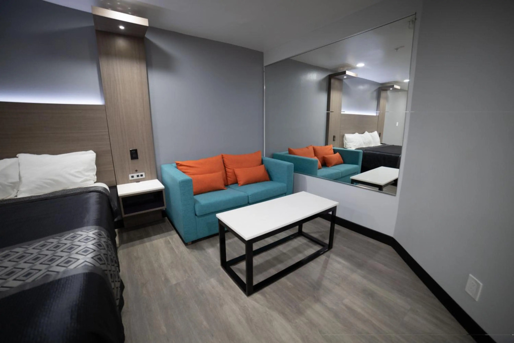 Express Inn & Suites Ontario Airport