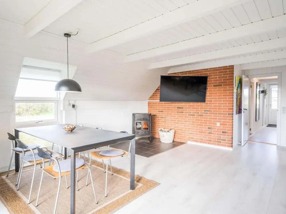 6 person holiday home in Hvide Sande