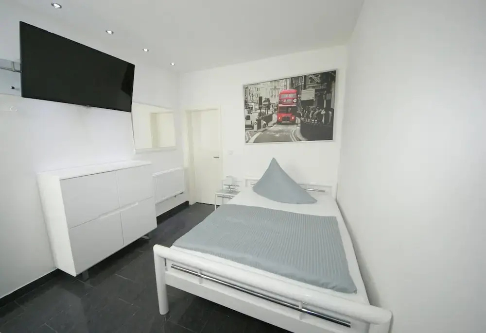 Hotel am Rosenplatz,24 Stunden Check in, Küche, kostenfreie Parkplätze