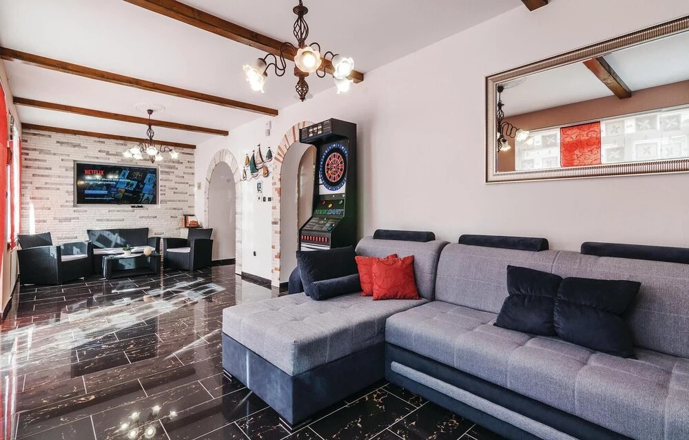 Beautiful Home In Zadar With Sauna