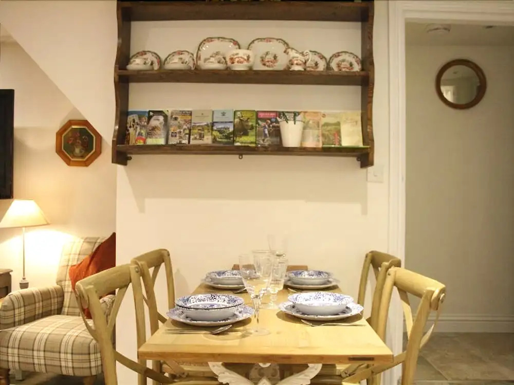 Mad Molly's Cottage