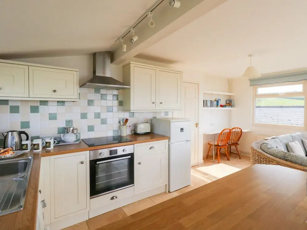 Siesta Chalet, BRIDPORT