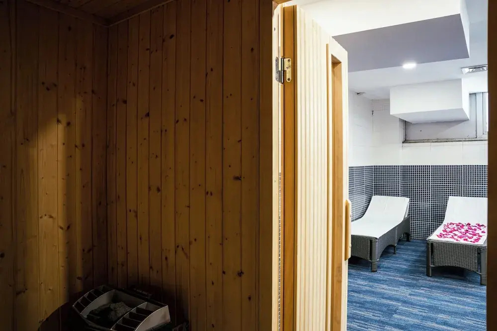 Omedad Hotel