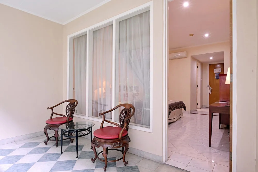 ZEN Rooms Pejaten Raya