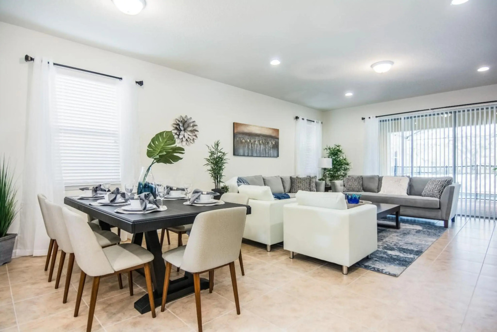 7Br 6Bath Pvt Home Pool BBQ 13min Disney 4788ft