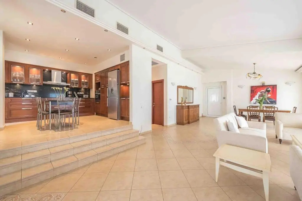 Anavissos 3bdr Seaview Beachhouse with Bbq