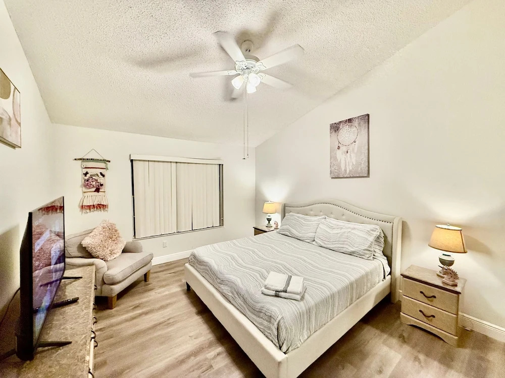 Grand Laguna 3BR Penthouse Near Disney Parks