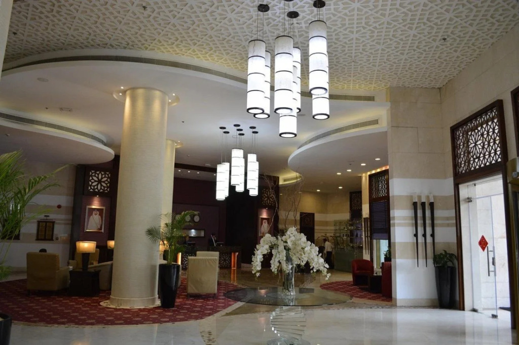 Отель Grand Regal Hotel