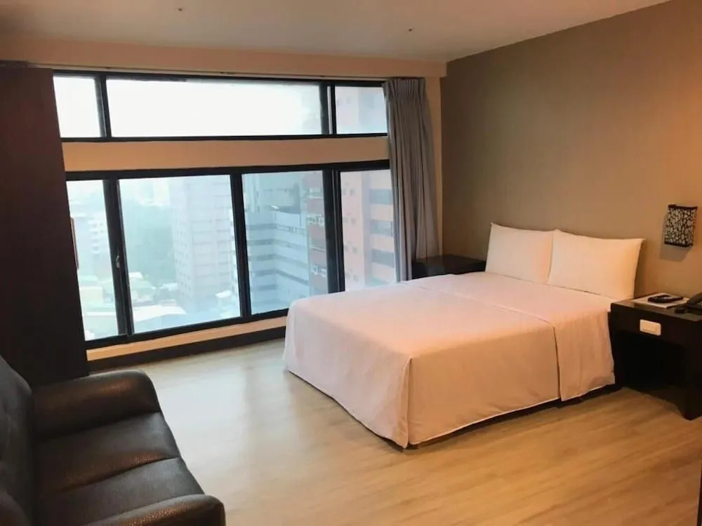 Newhotel