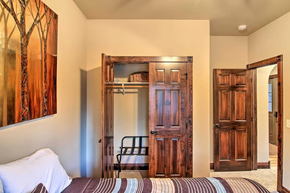 Black Hills Getaway w/ Deck - Near Hiking Trails!