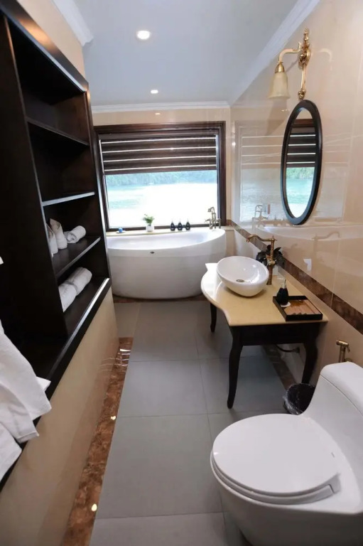 Sealife Legend Cruises
