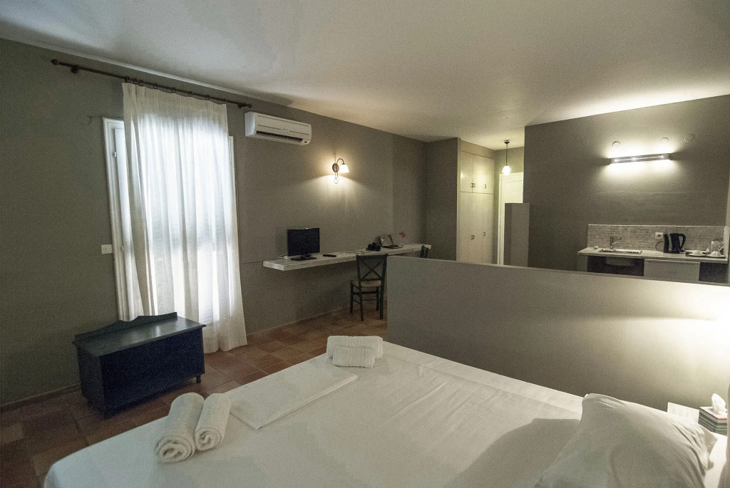 Mounda Beach Hotel