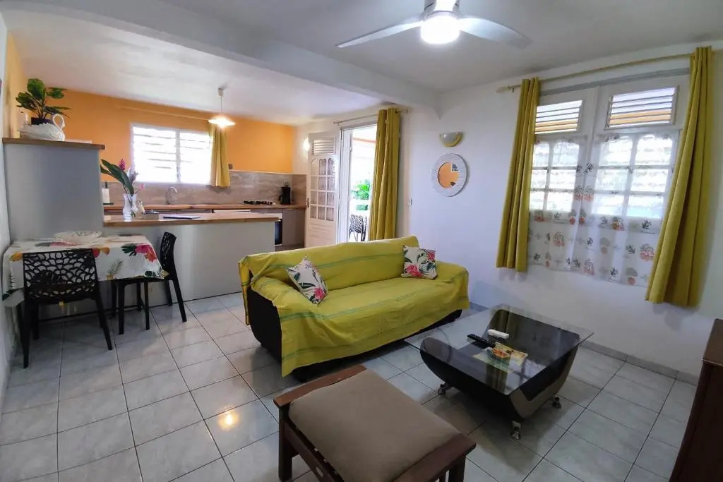 Bungalow with sea view in Deshaies
