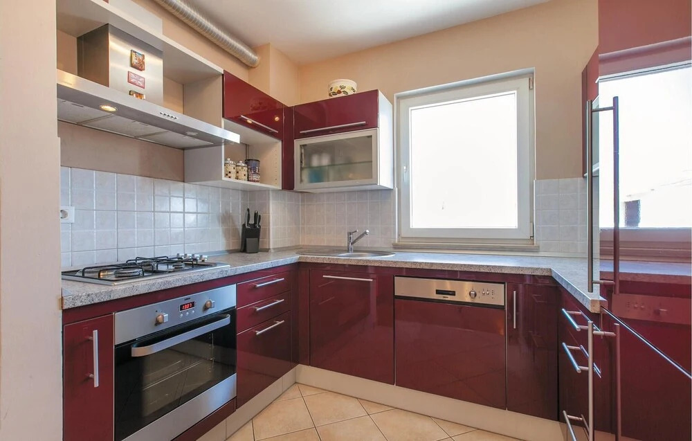 Awesome Home in Kastel Gomilica With Wifi and 3 Bedrooms