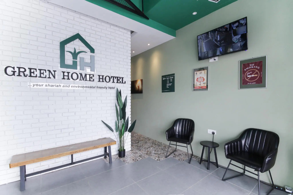 OYO 90399 Green Home Hotel (syariah)