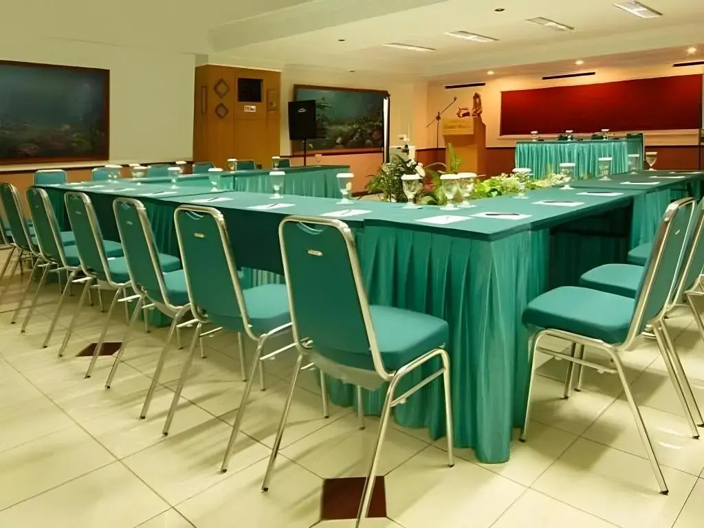 Losari Beach Inn