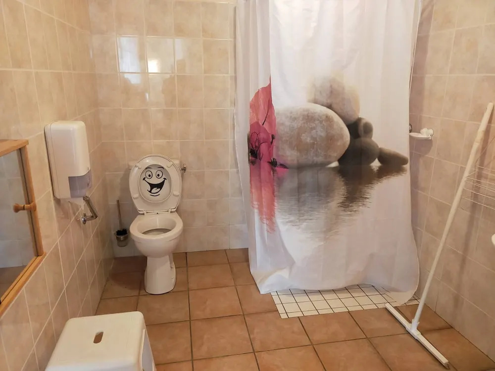 Chambres dhôtes de lAuberge LAstrassadou
