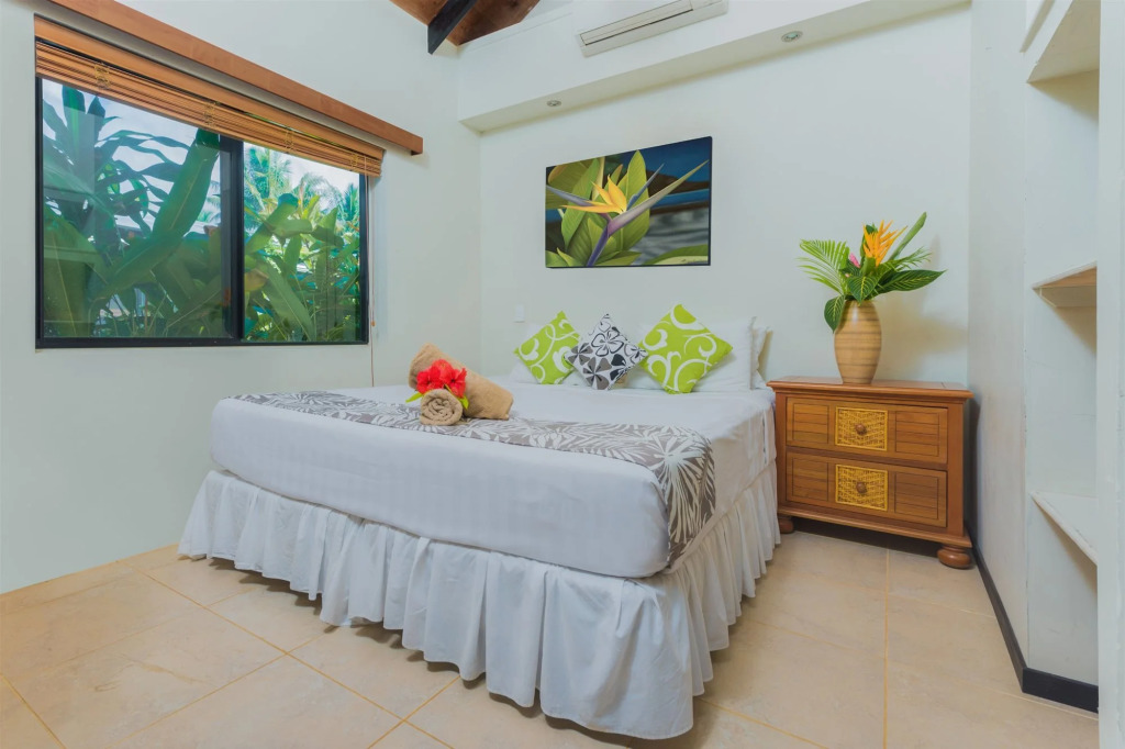 Muri Beach Resort