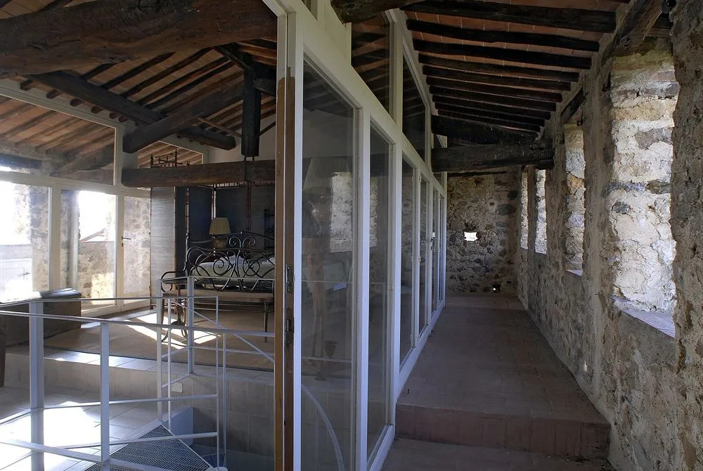 Castello Del Poggiarello Di Stigliano