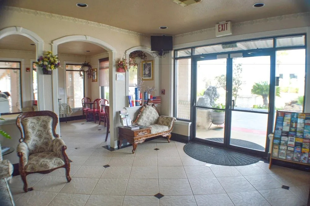 Magnolia Inn and Suites