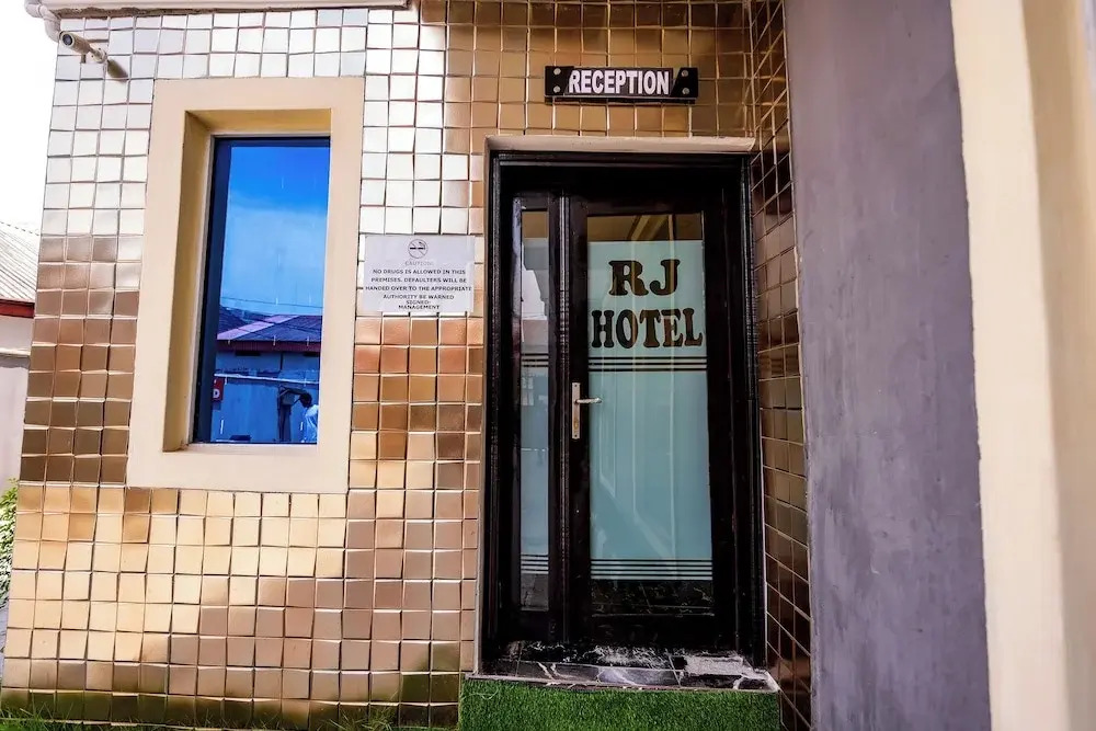 RJ Hotels And Restuarant