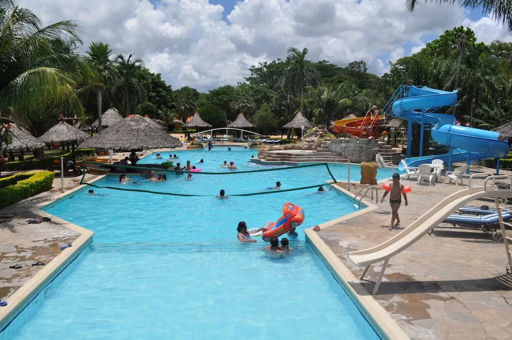 Hotel Rio Selva Resort Santa Cruz