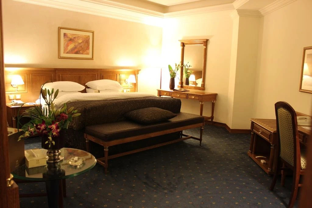Bristol Hotel