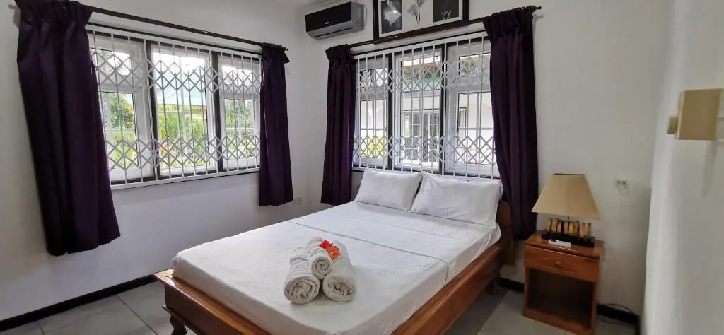 CHEZ MARVA Grande Villa Corossol 3 à 12 personnes