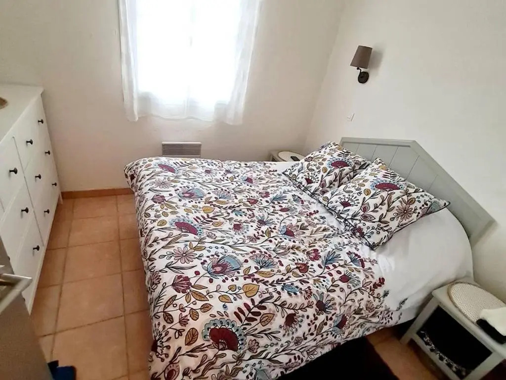 Appartement Six-Fours-les-Plages, 3 pièces, 4 personnes - FR-1-316-282